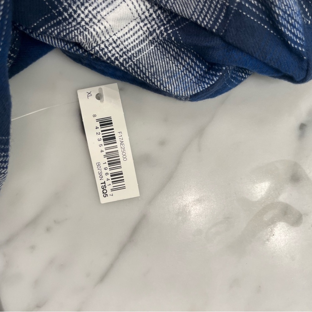 Amazon Essentials Flannel - Picture 4 of 4